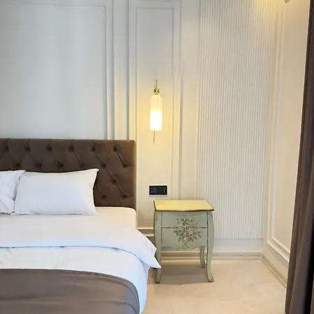 Licorne Hotel 5*